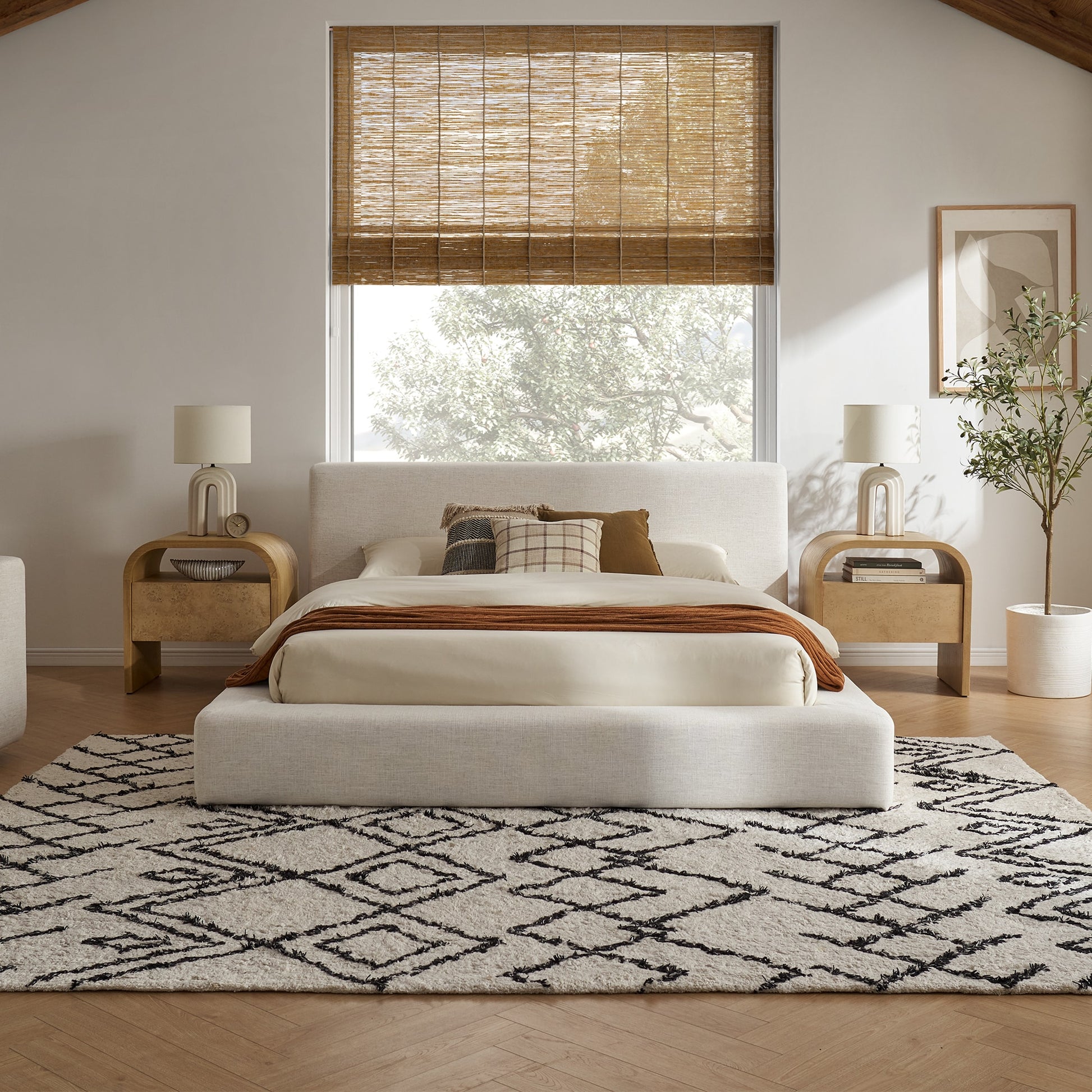 Chelsea Bed - Lakkadhaara