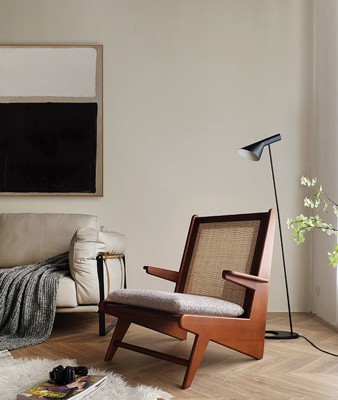 Kangaroo Lounge Chair - Lakkadhaara
