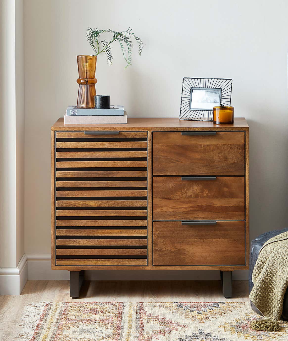 Queen Sideboard