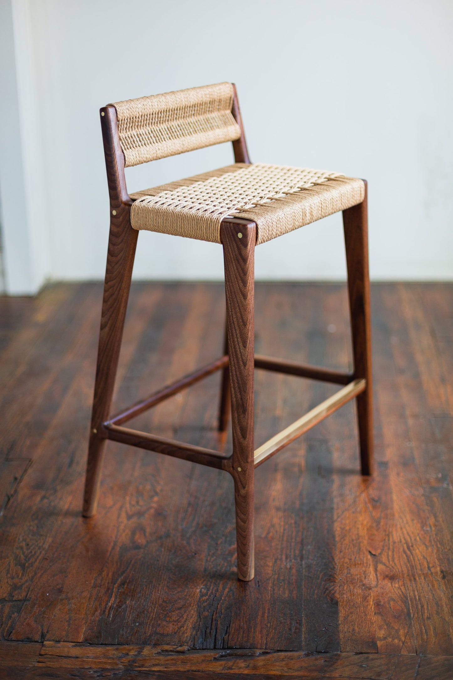 Nimbus Bar Chair - Lakkadhaara