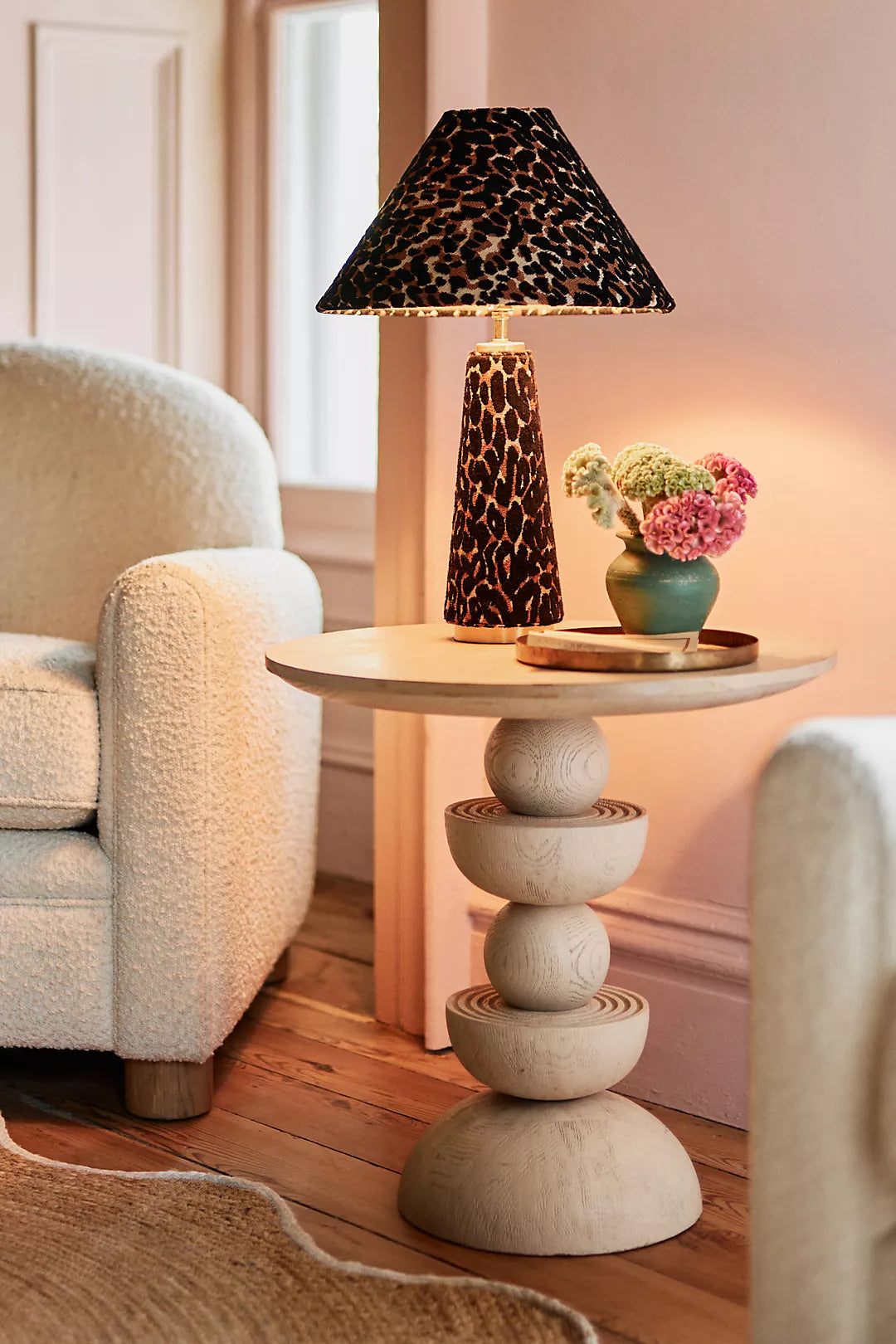 Pluto Side Table - Lakkadhaara