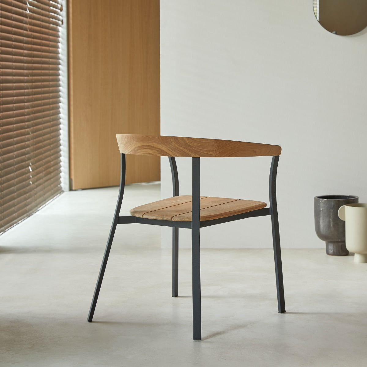 Solo Chair - Lakkadhaara