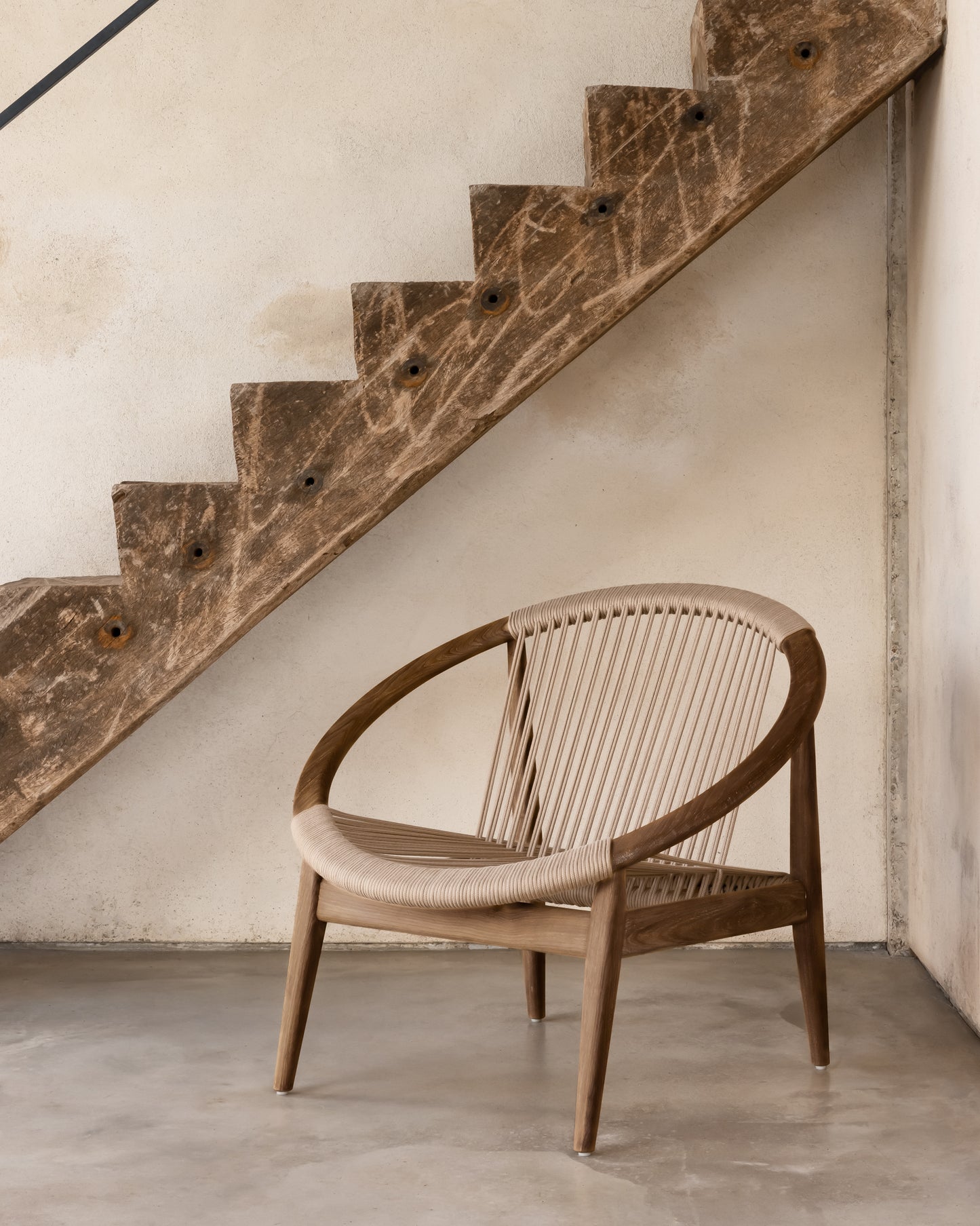 Vincent Lounge Chair - Lakkadhaara