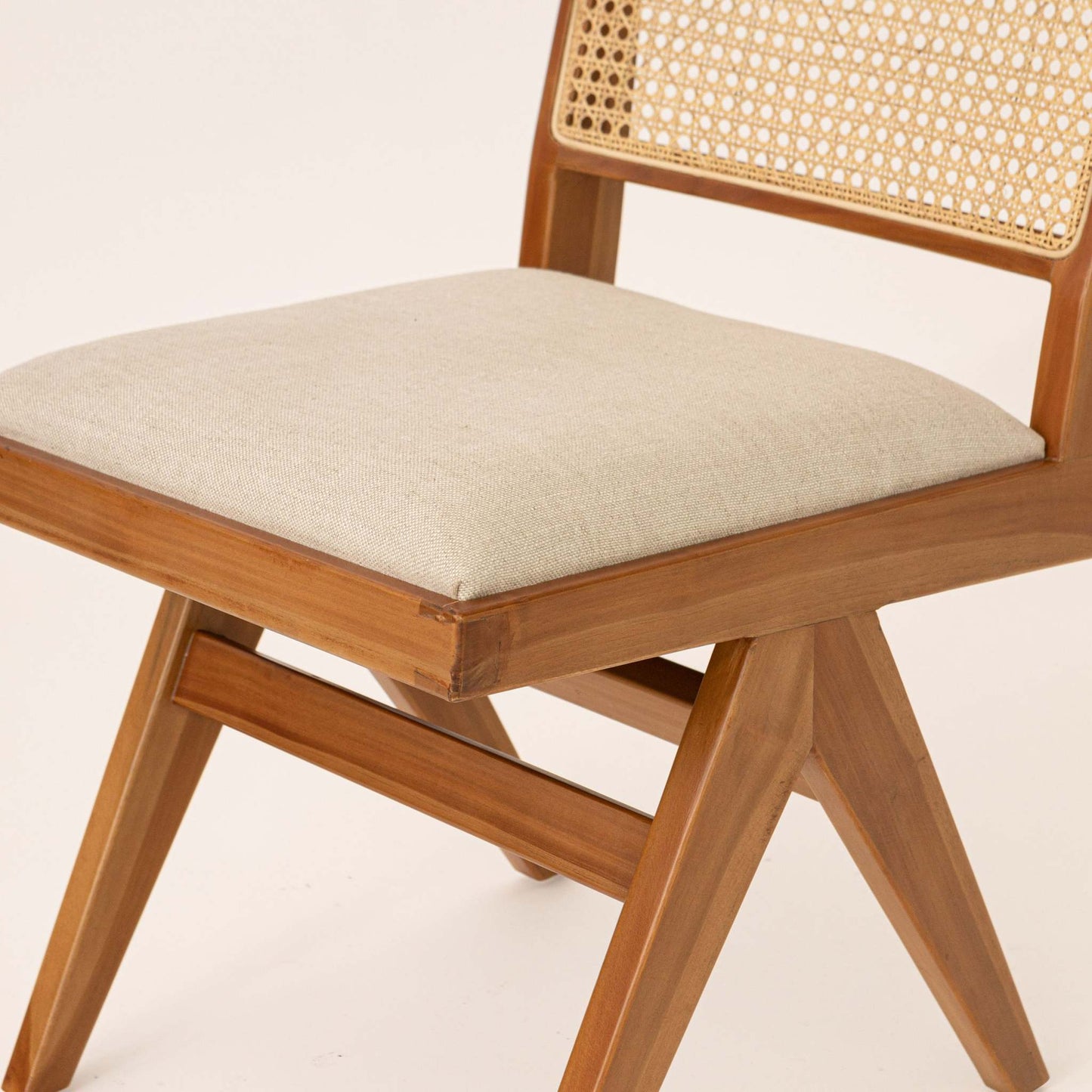 Washington Rattan Dining Chair - Lakkadhaara