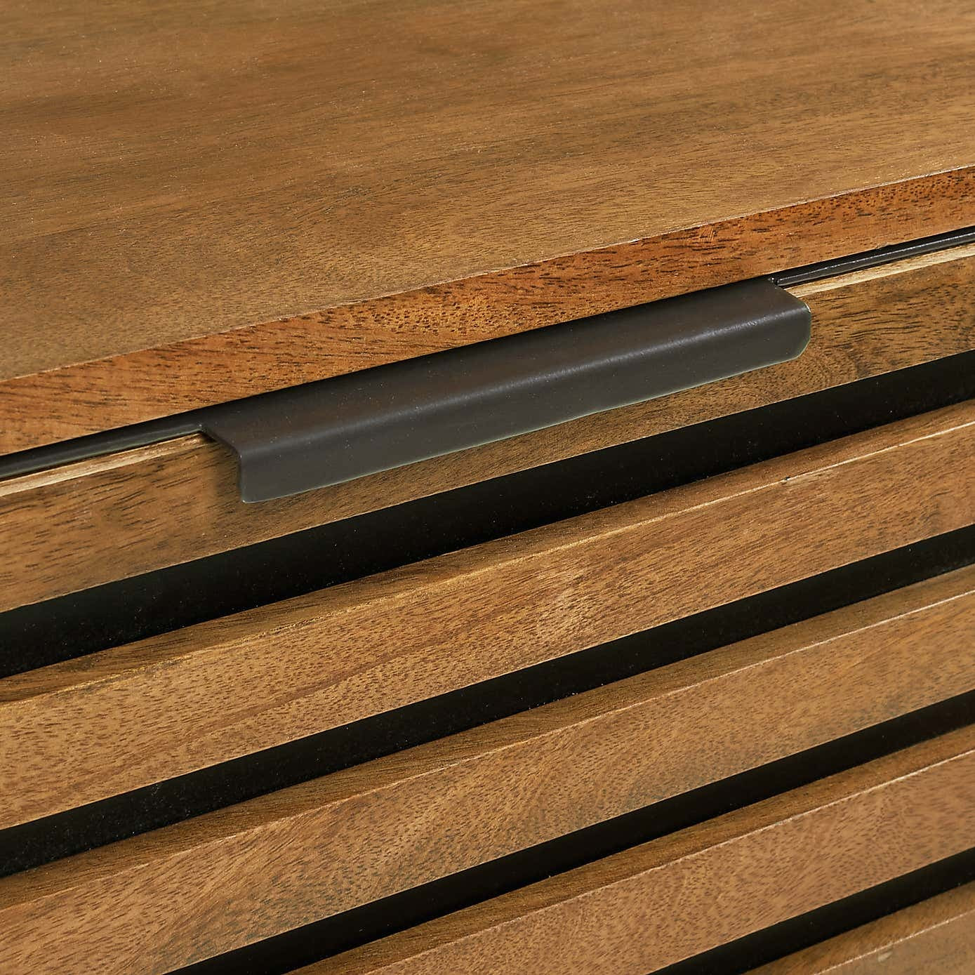 Queen Sideboard