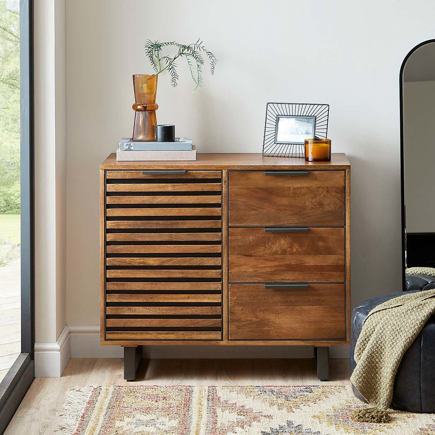 Queen Sideboard