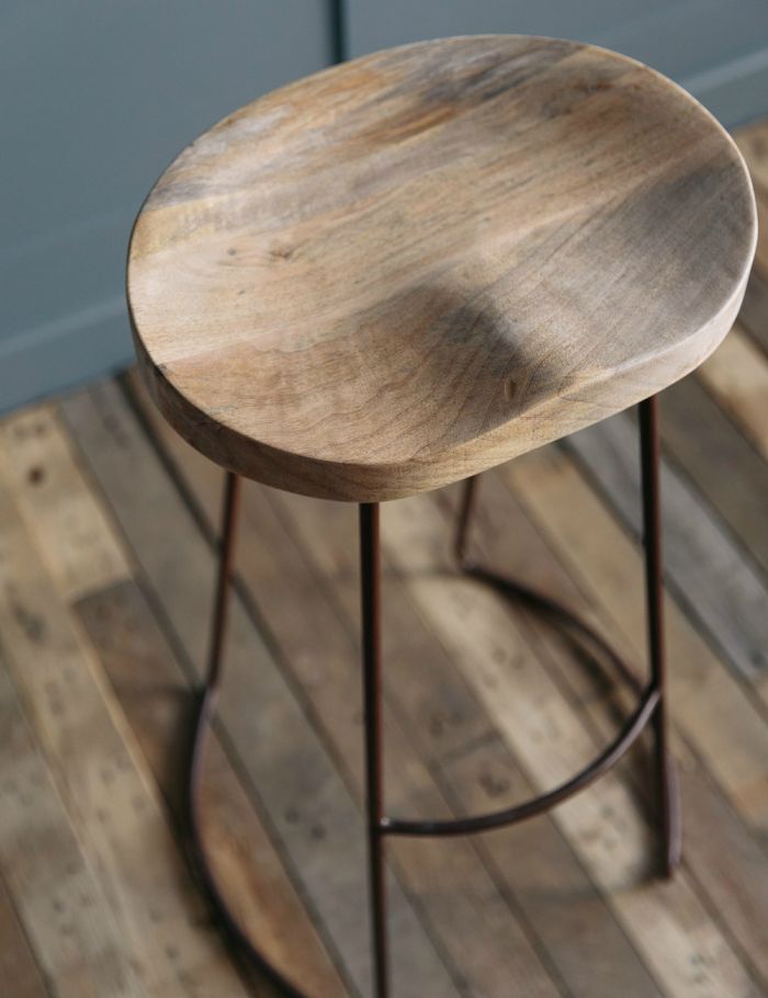 Apollo Industrial Bar Stool - Lakkadhaara