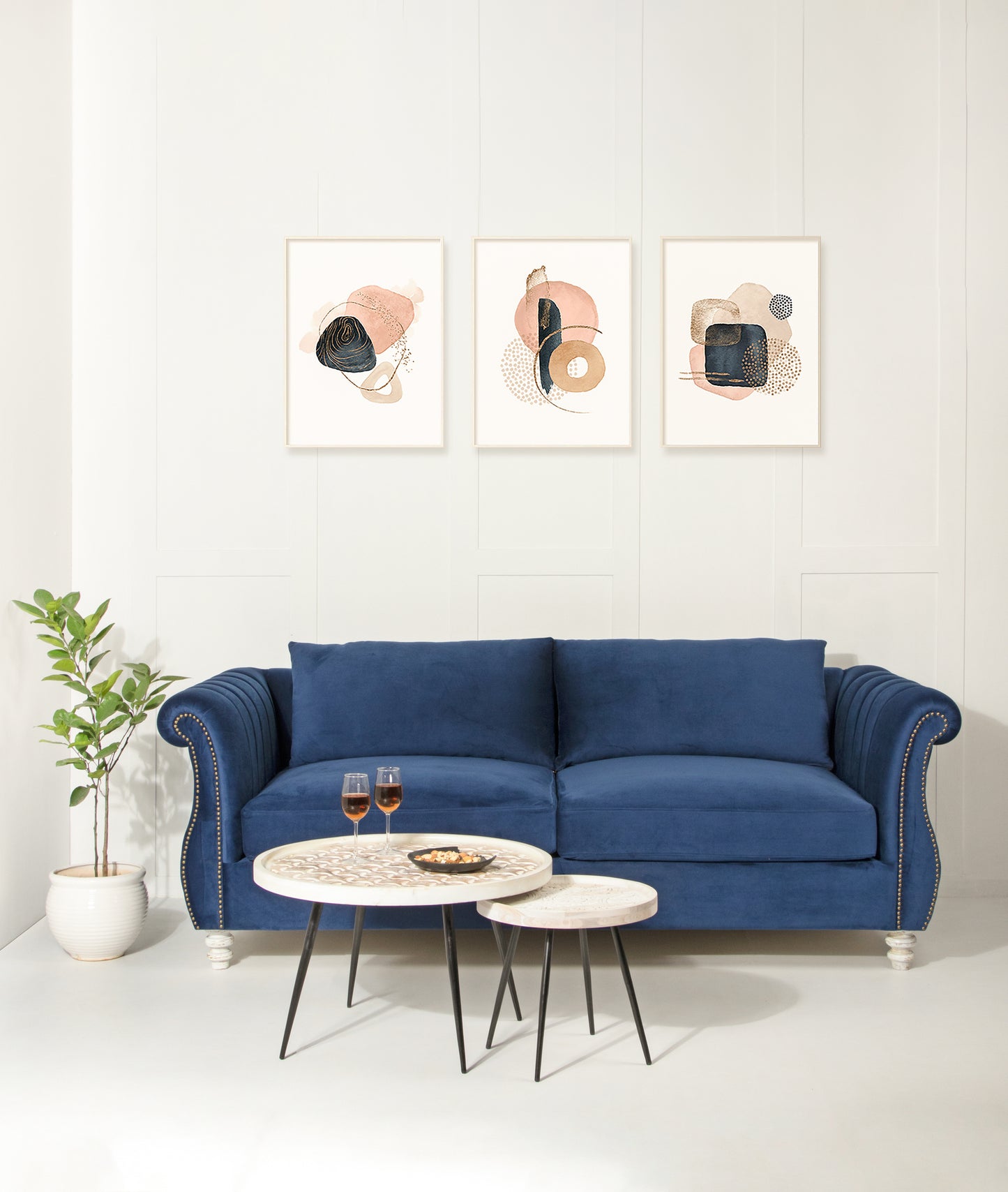 Arham sofa - Lakkadhaara