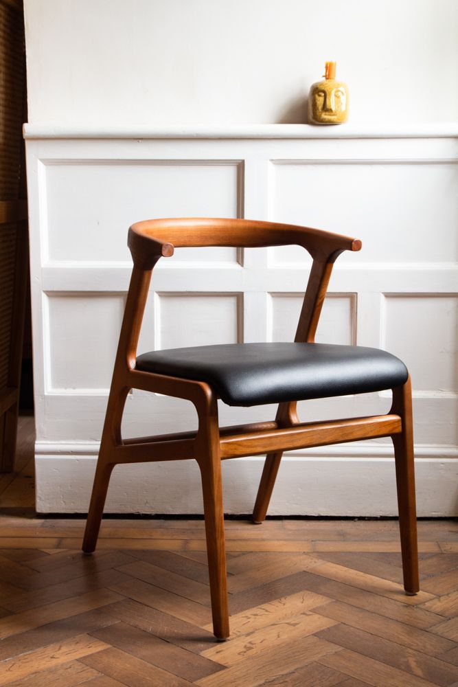 Ashford Mid-Century Chair - Lakkadhaara