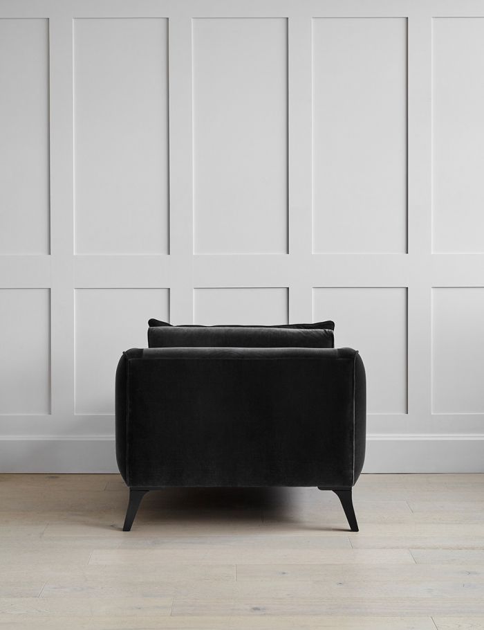 Bayford Armchair - Lakkadhaara