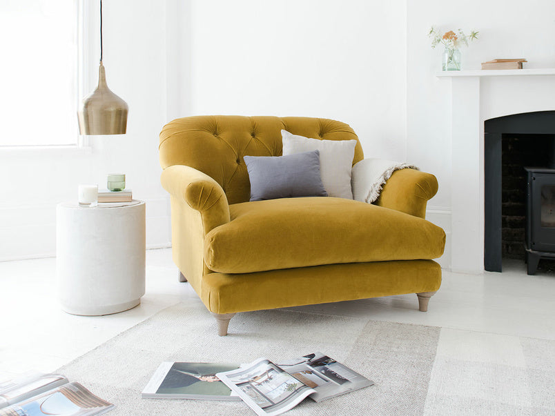 Benzo Loveseat - Lakkadhaara