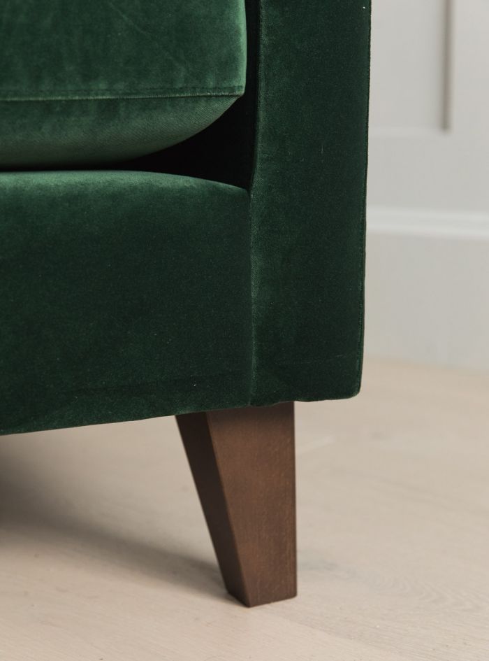 Caesar Sofa - Lakkadhaara