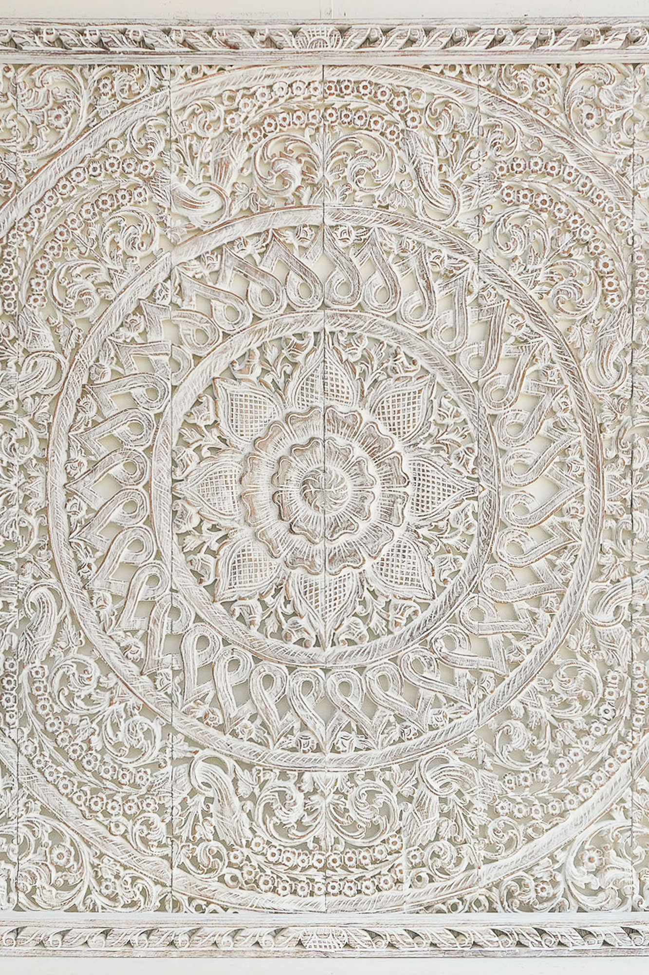 Costal White Carved Headboard - Lakkadhaara