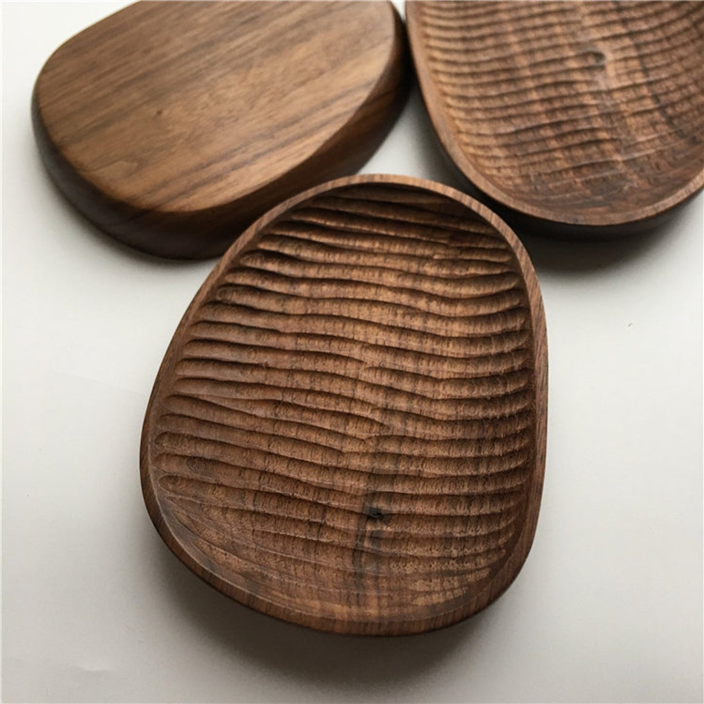 Diaki Serving Plate - Lakkadhaara