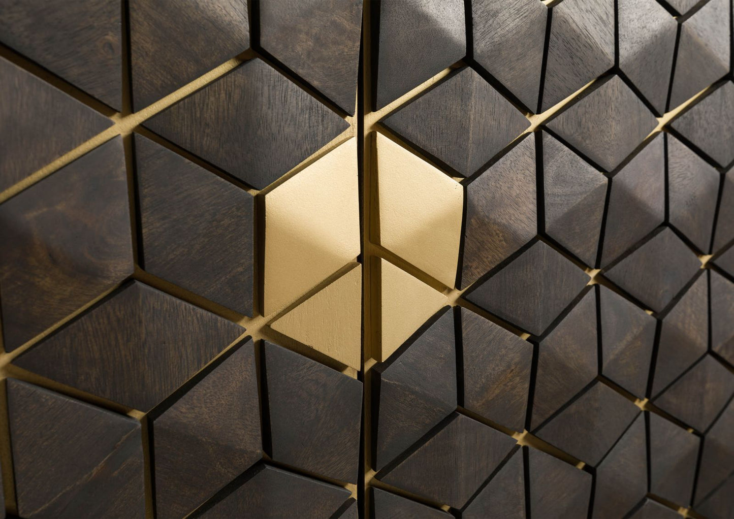 Diamond Sideboard - Lakkadhaara
