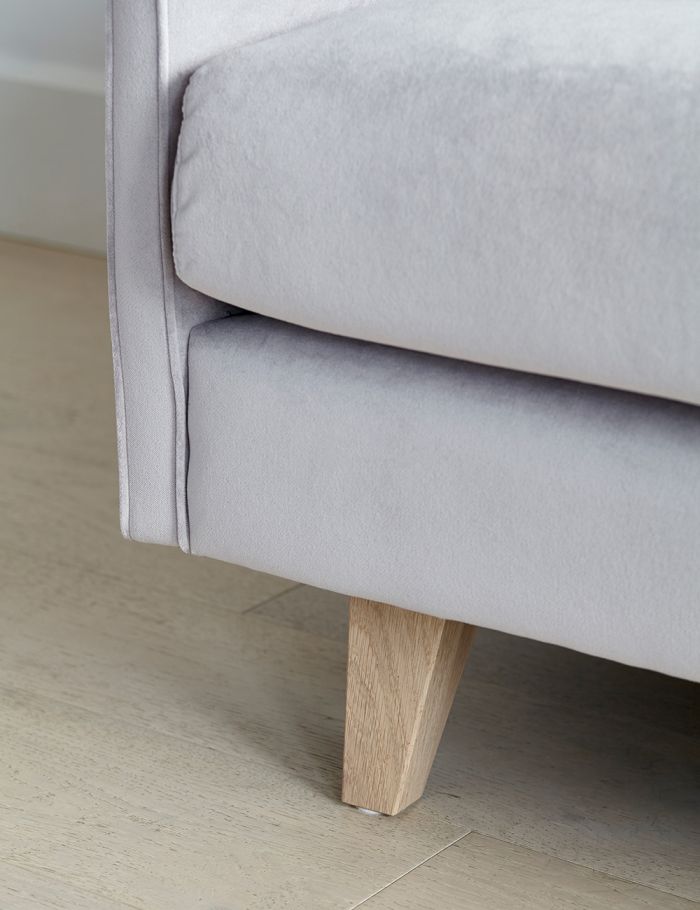Era Sofa - Lakkadhaara