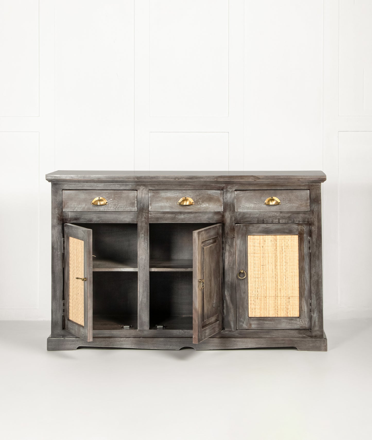 Floyd Sideboard - Lakkadhaara