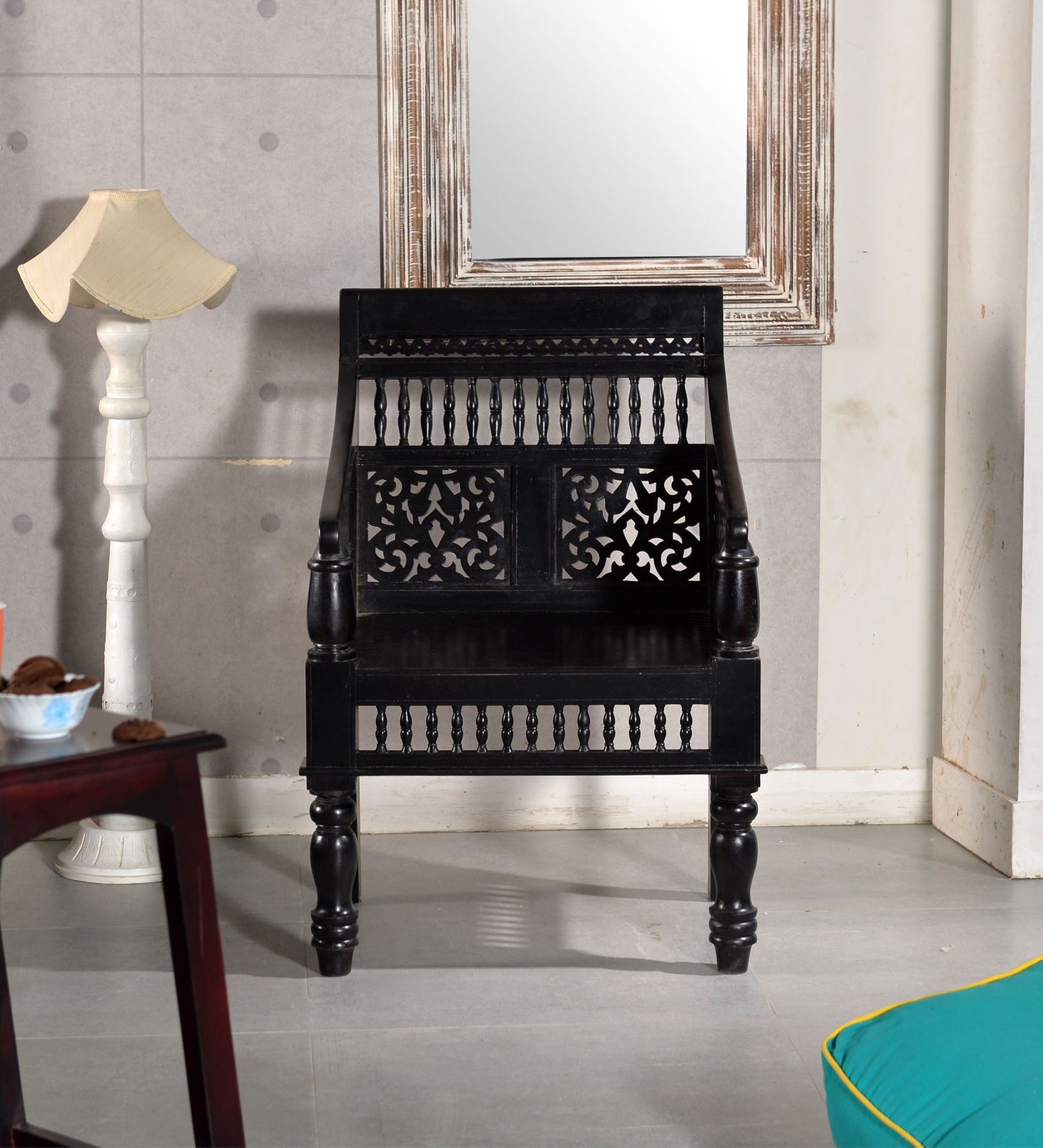 Ghirli Single Seater Sofa - Lakkadhaara