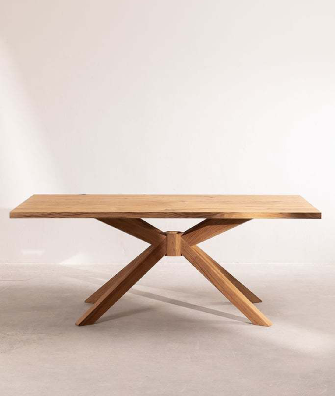 Lio Dining Table