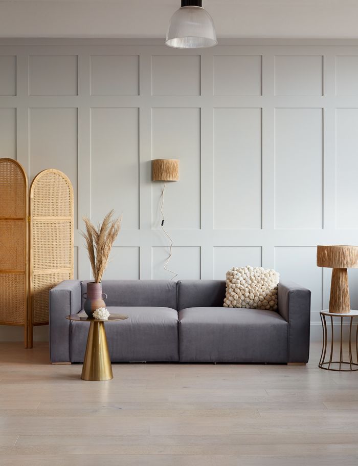 Lazarus Sofa - Lakkadhaara