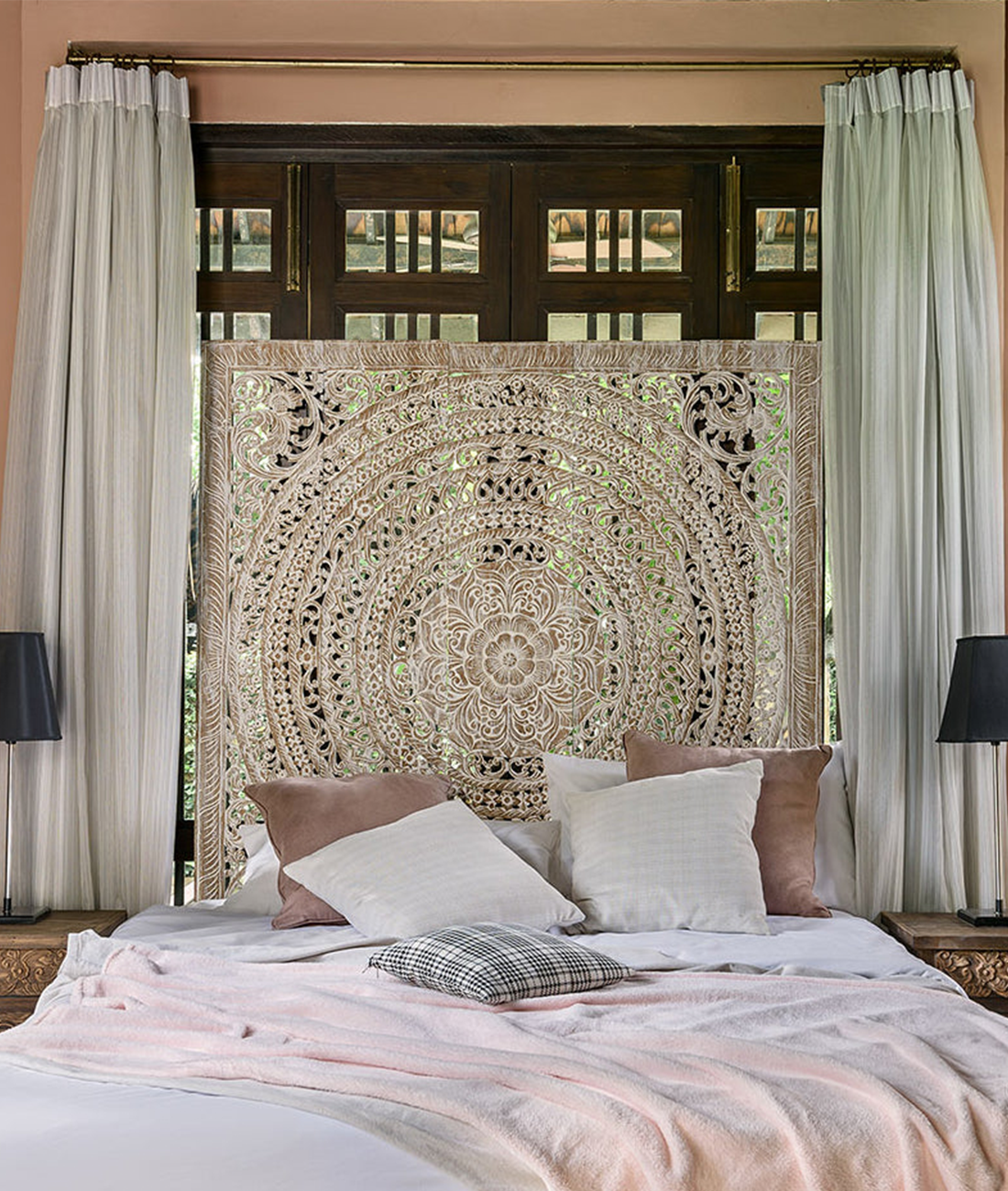 Perseus Headboard - Lakkadhaara
