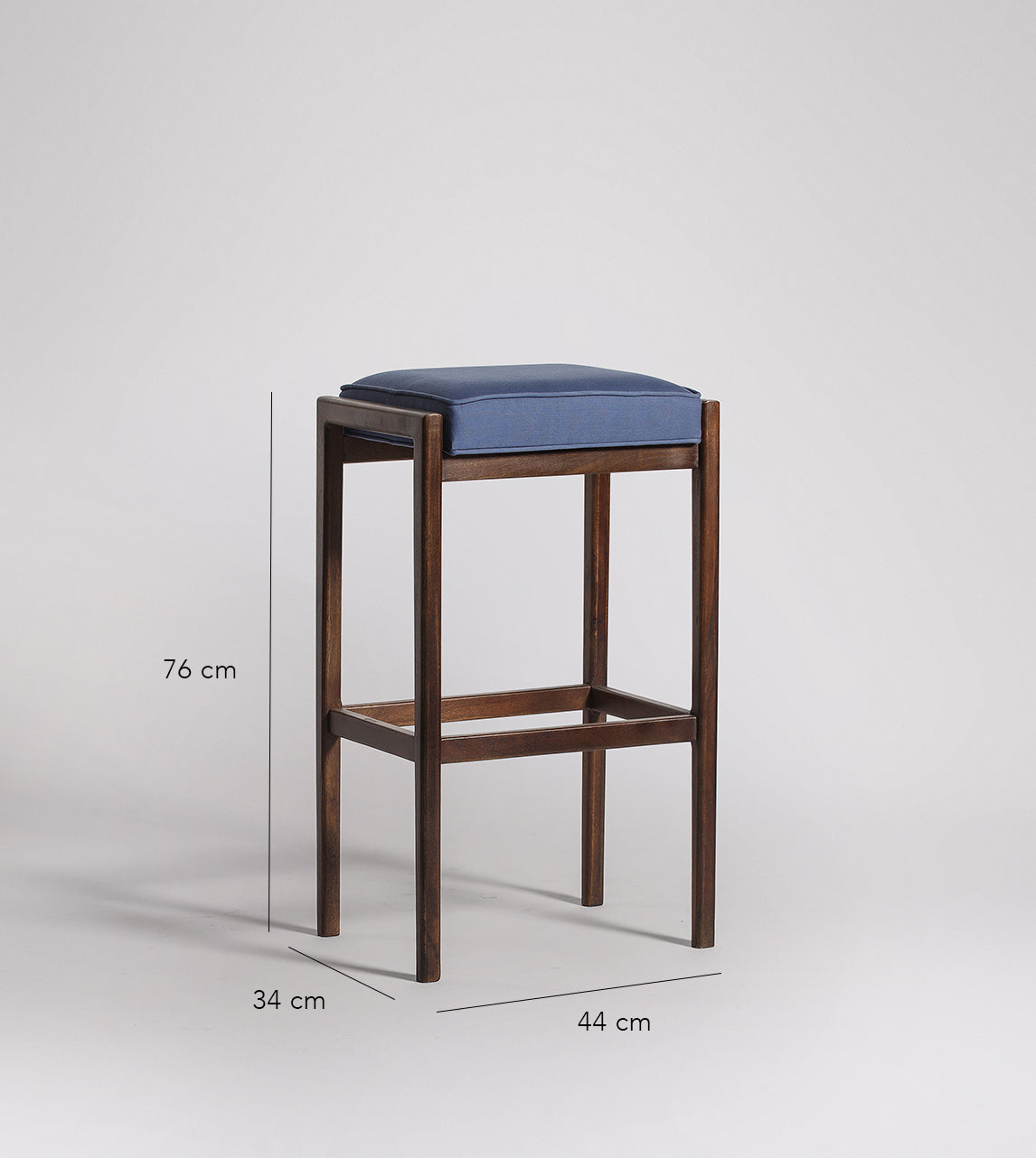 Remus Bar Stool - Lakkadhaara