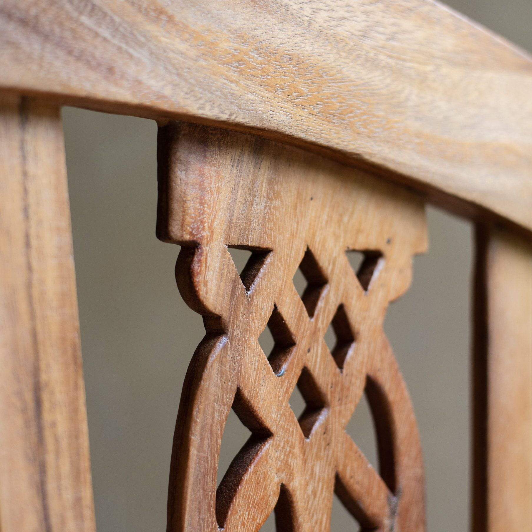 Storyteller's Chair - Lakkadhaara