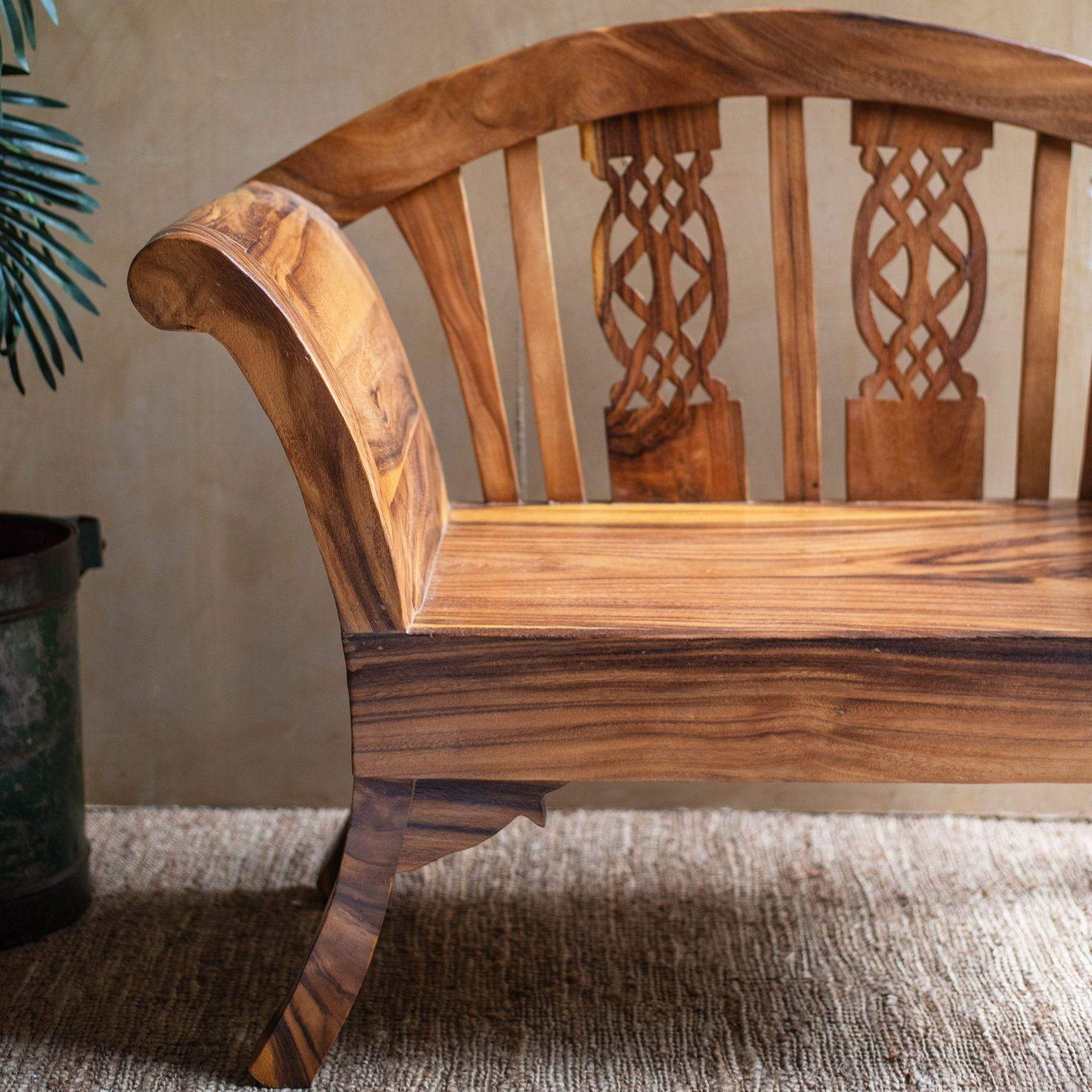 Storyteller's Chair - Lakkadhaara