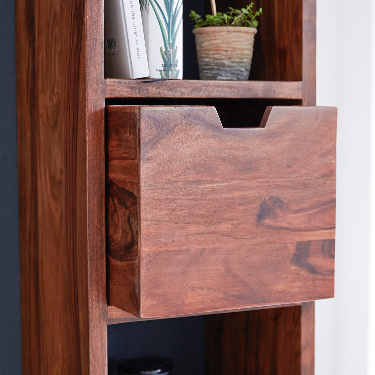 Tuffel Wall Rack - Lakkadhaara