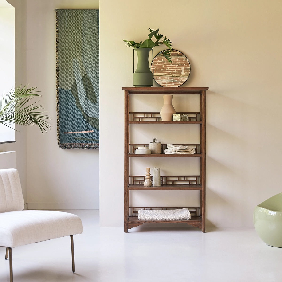Zoe Bookshelf - Lakkadhaara