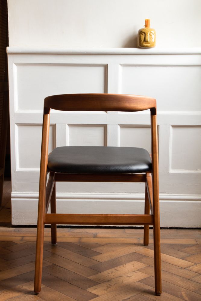 Ashford Mid-Century Chair