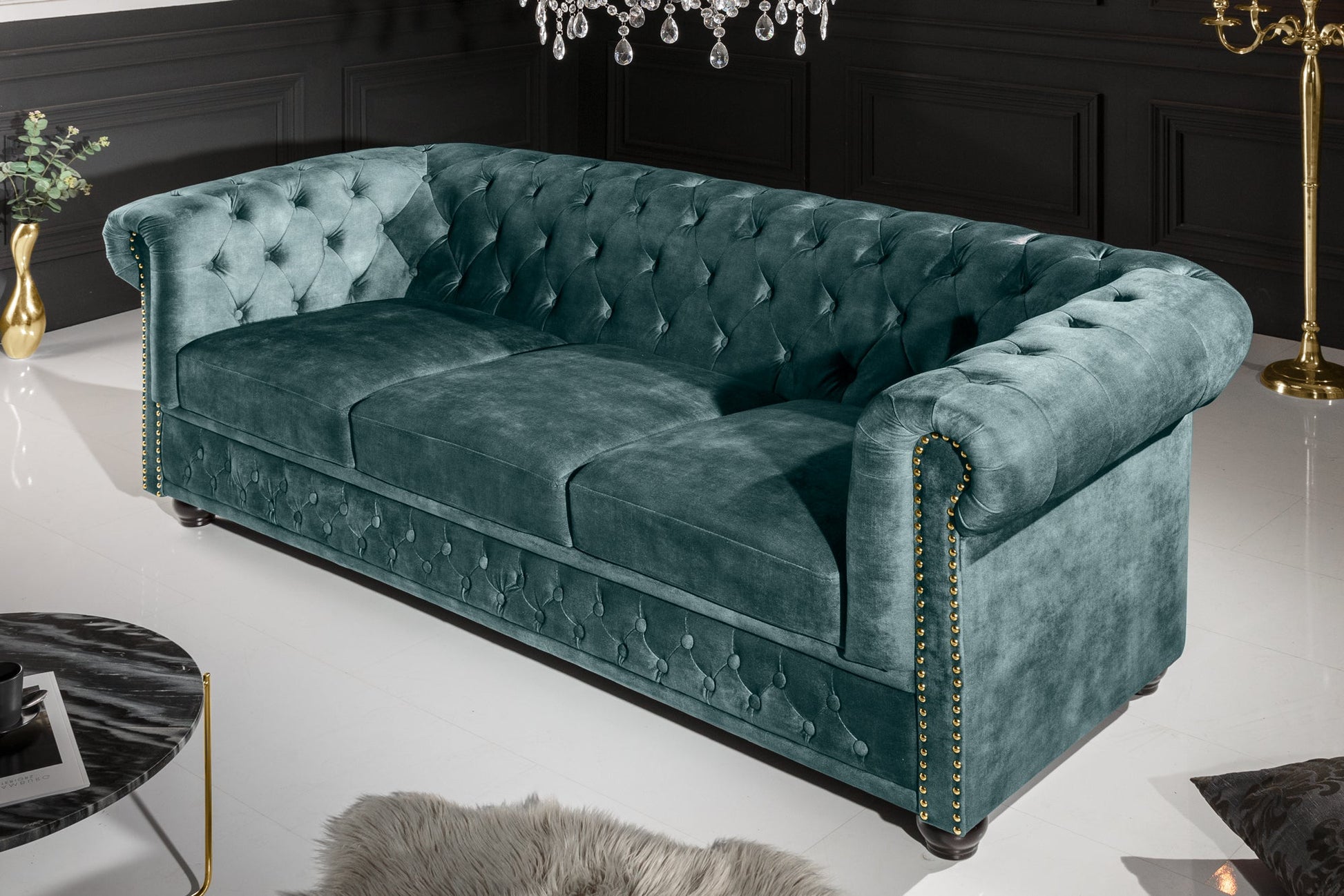 Berlin Chesterfield Sofa - Lakkadhaara