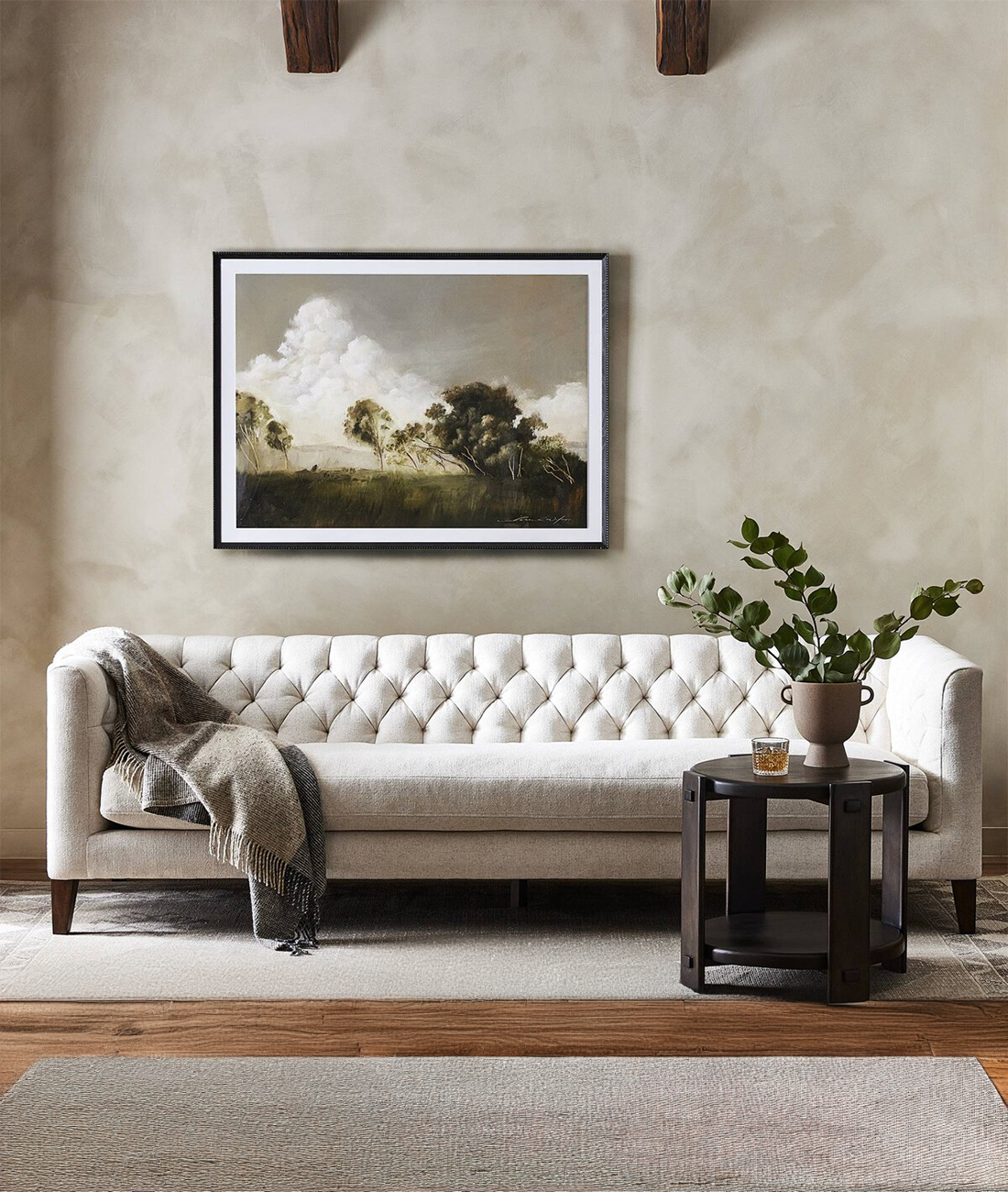 Gwen Sofa - Lakkadhaara