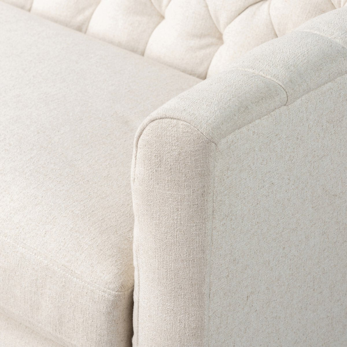 Gwen Sofa - Lakkadhaara