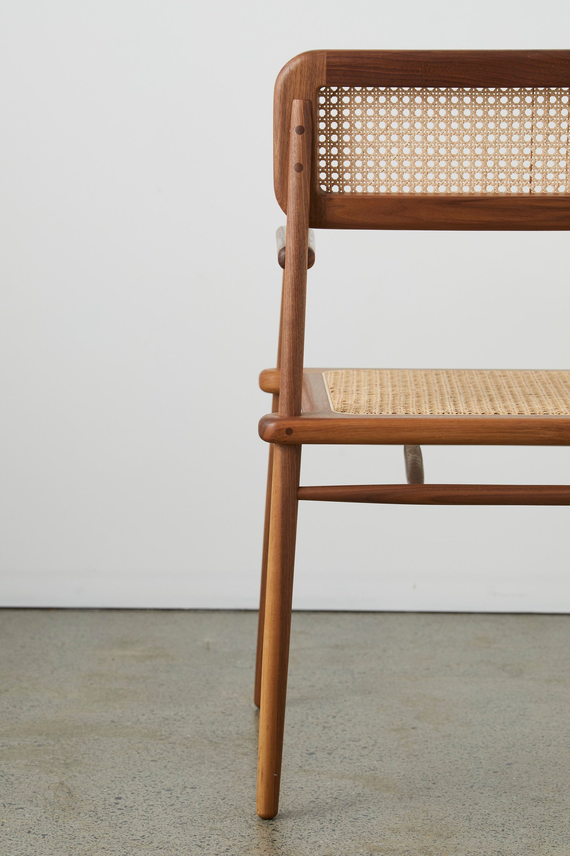 June Dining Chair with Armrest - Lakkadhaara