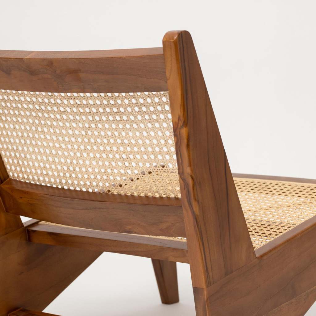 Kangaroo Chair - Lakkadhaara