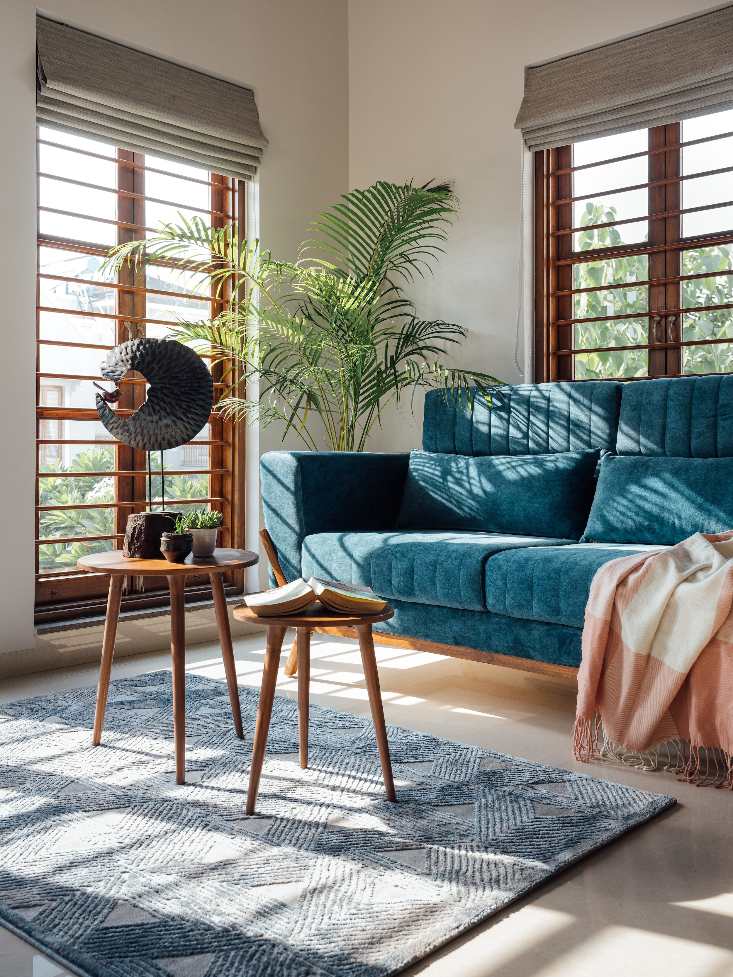 Lakkadhaara Premium Sofa