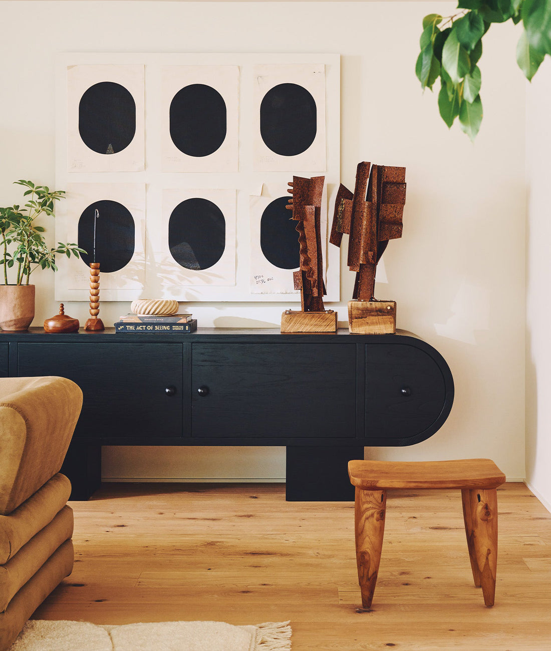 Lee Sideboard - Lakkadhaara