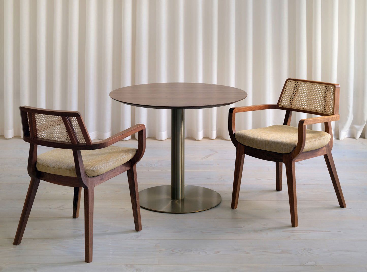 Nayla Chair - Lakkadhaara