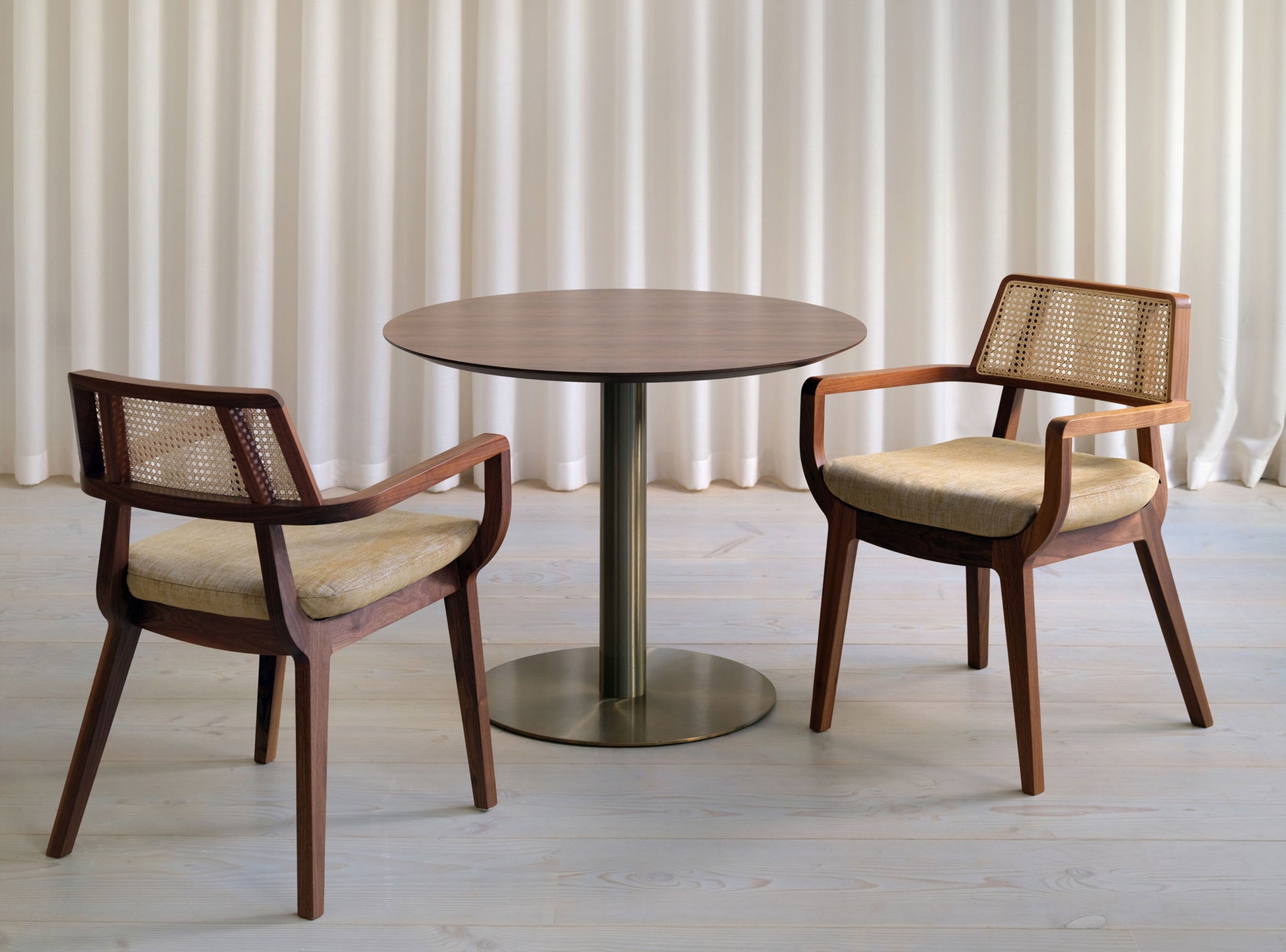 Nayla Chair - Lakkadhaara