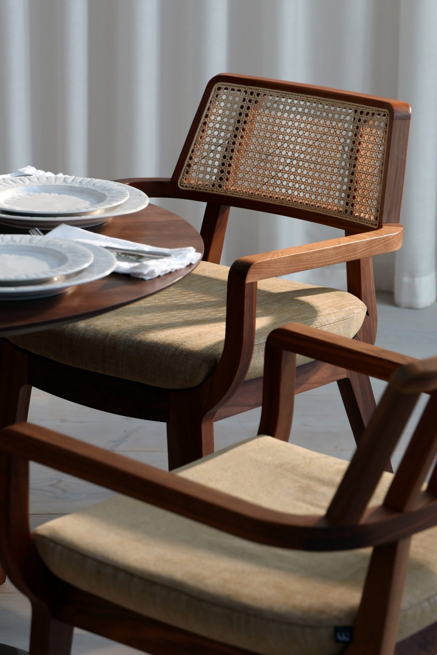 Nayla Chair - Lakkadhaara