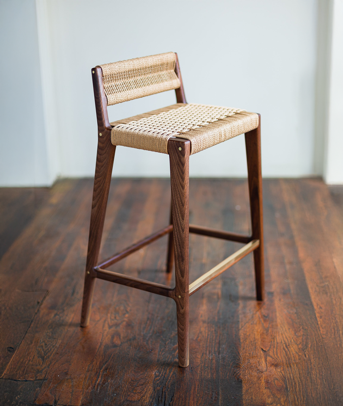 Nimbus Bar Chair - Lakkadhaara