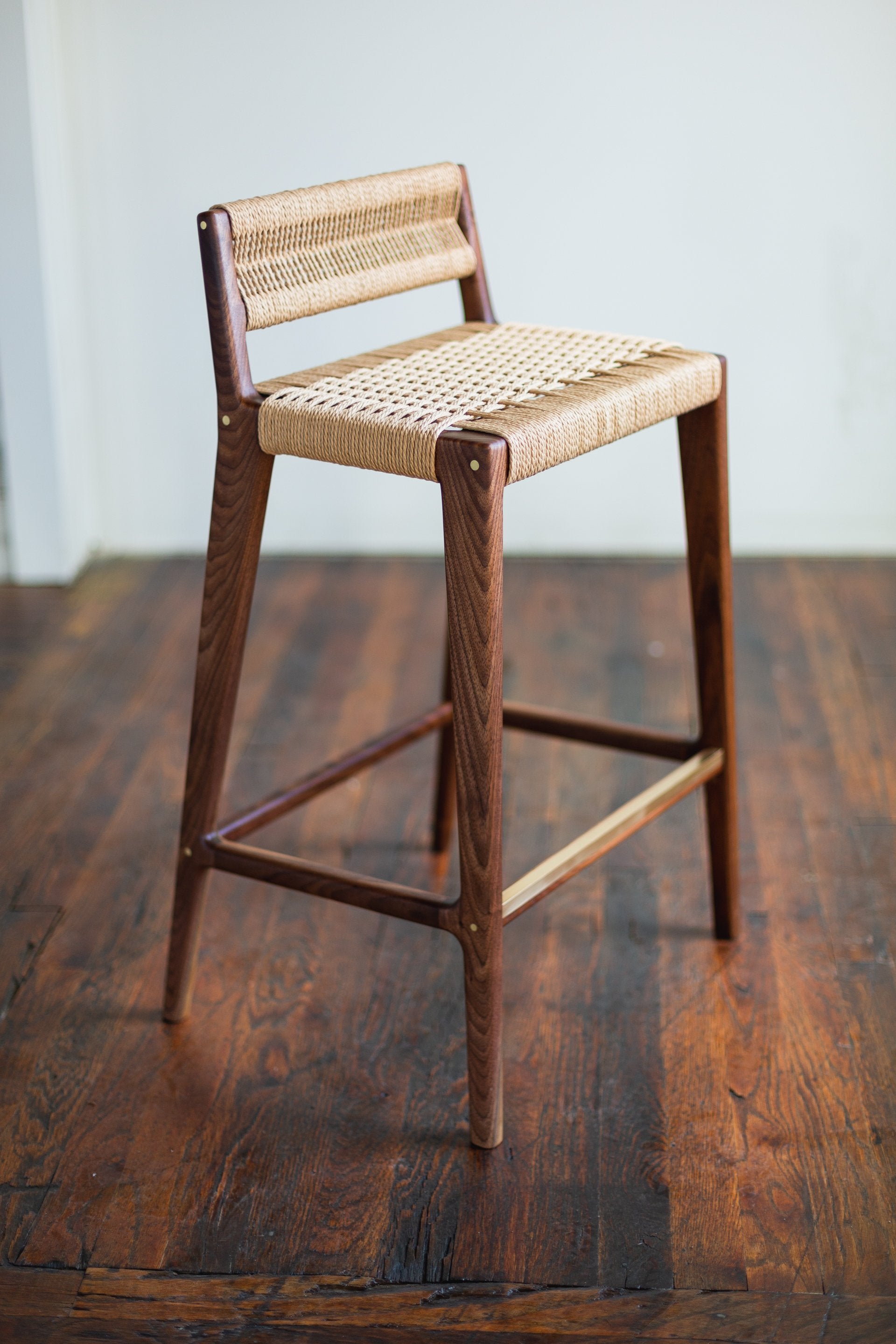 Nimbus Bar Chair - Lakkadhaara