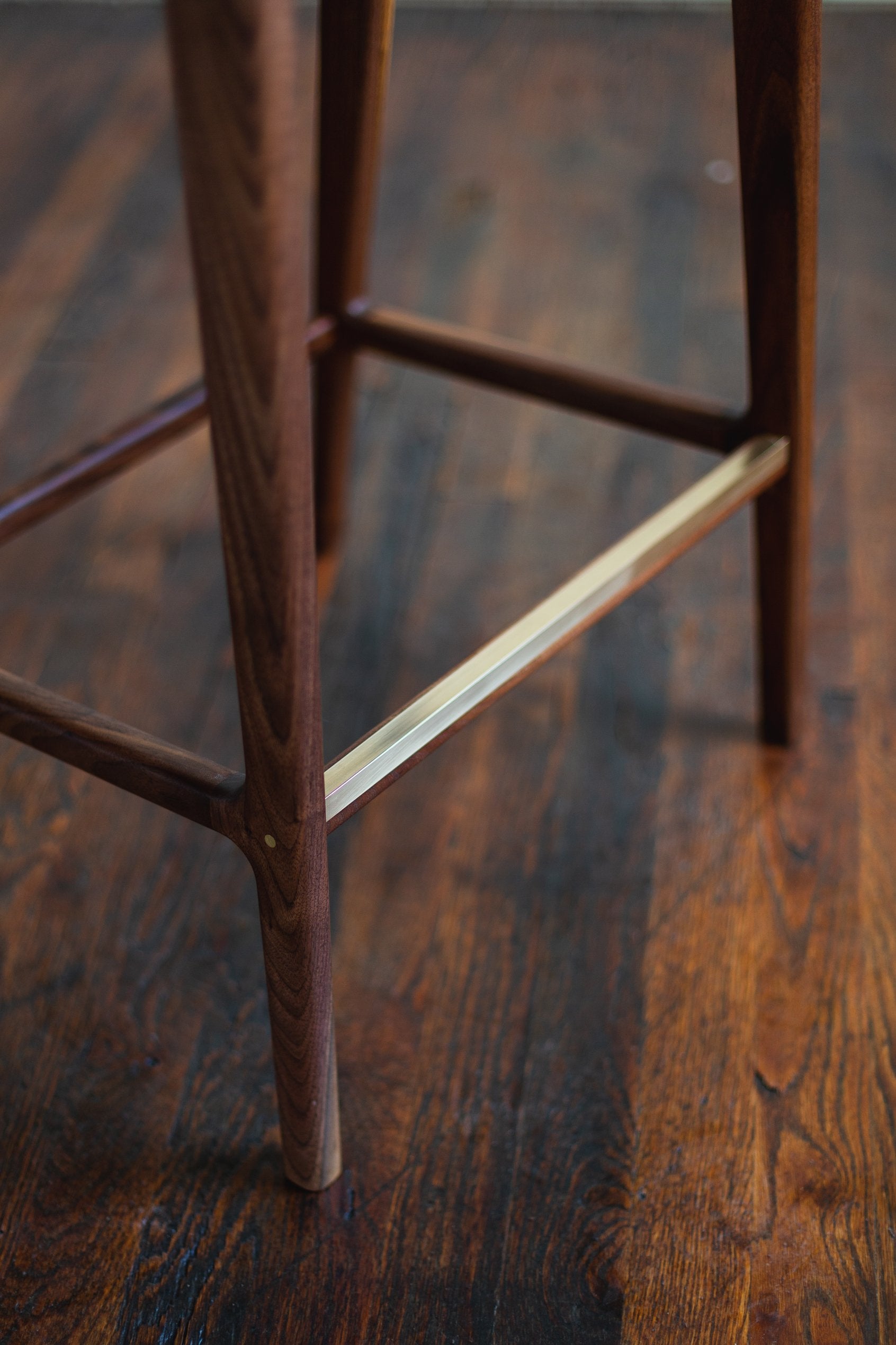Nimbus Bar Chair - Lakkadhaara