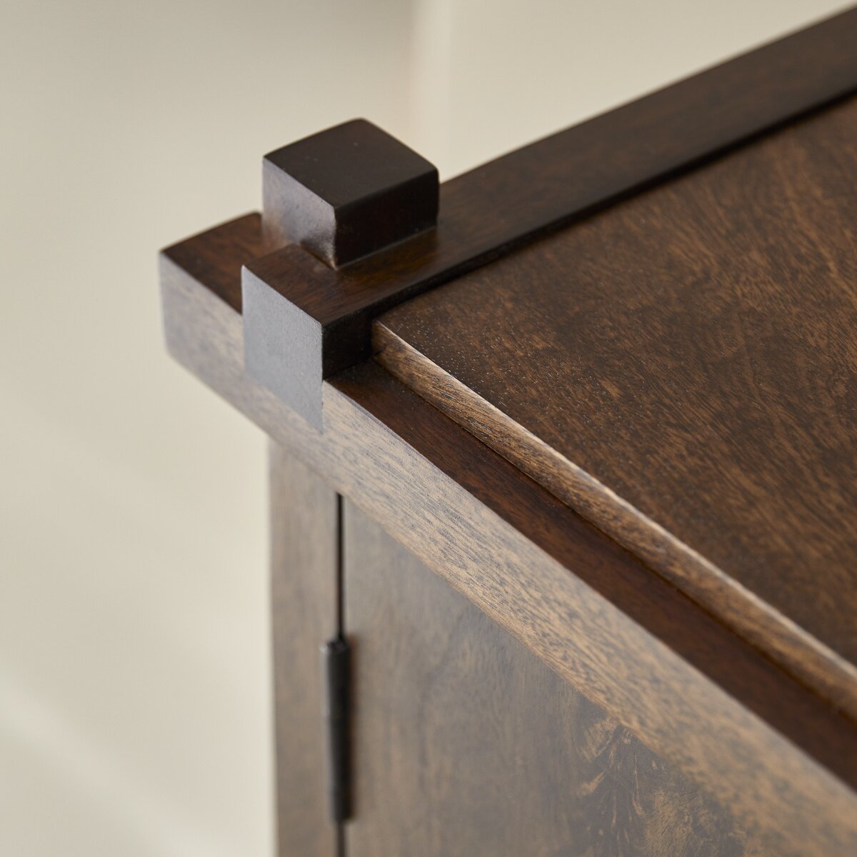 Pandora Sideboard - Lakkadhaara
