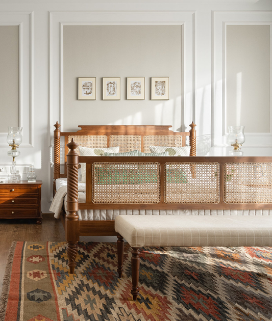 Tashi Poster Bed - Lakkadhaara