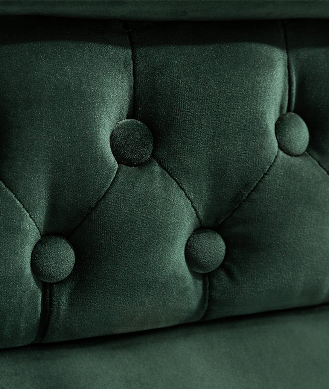 Themis Chesterfield Sofa - Lakkadhaara