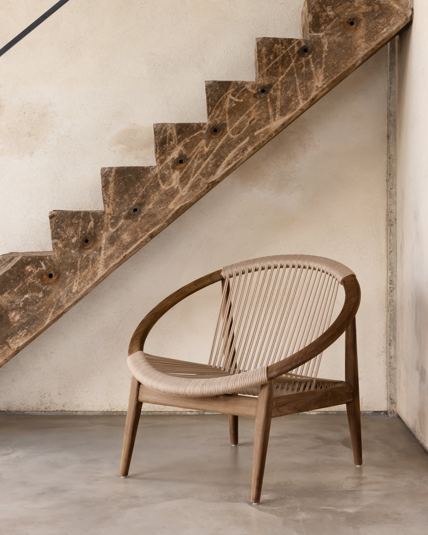 Vincent Lounge Chair - Lakkadhaara