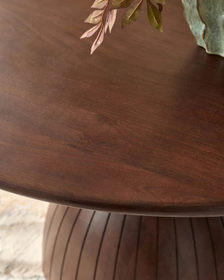 Yardley Dining Table