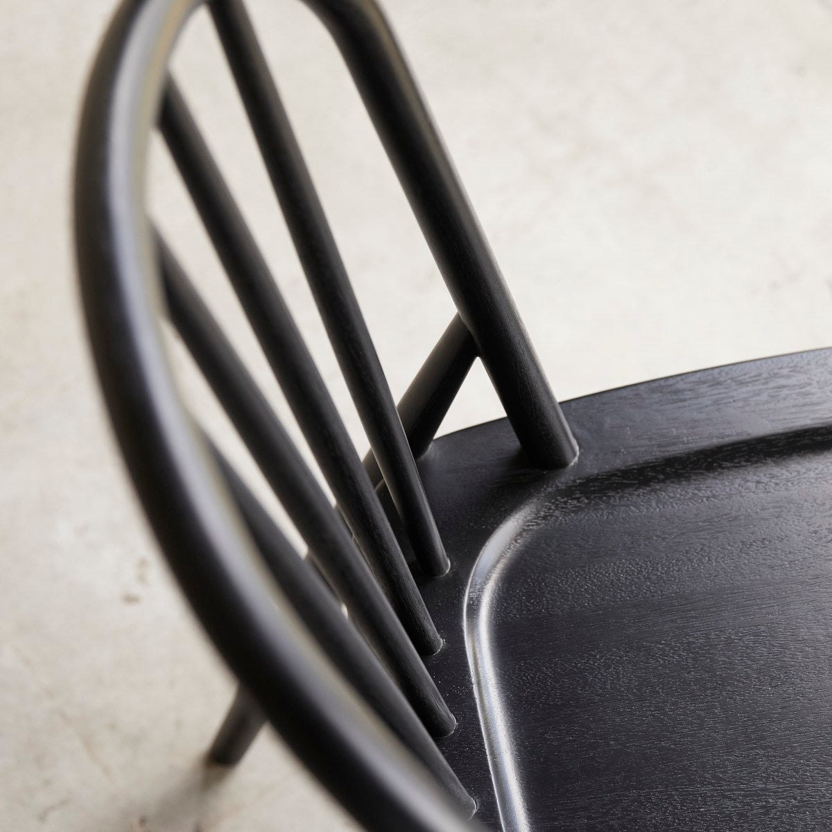 Zoho Chair - Lakkadhaara